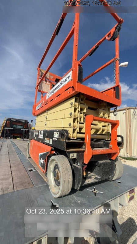 2022 JLG ES1932
