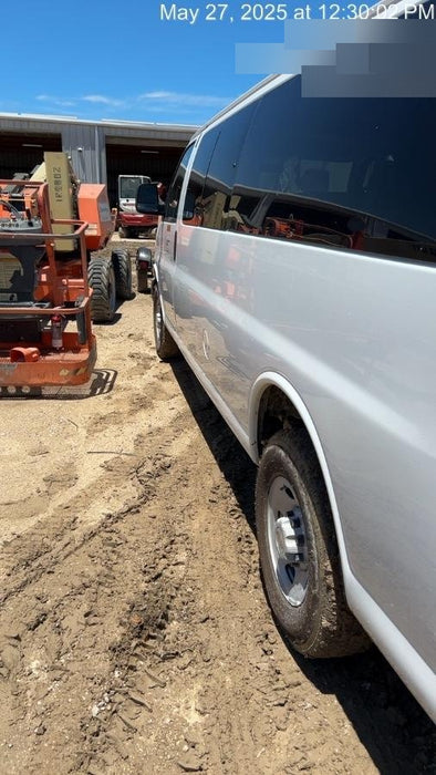 2025 CHEVROLET Express Van - Rental