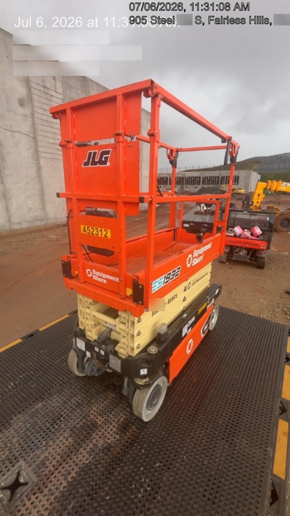2024 JLG ES1932