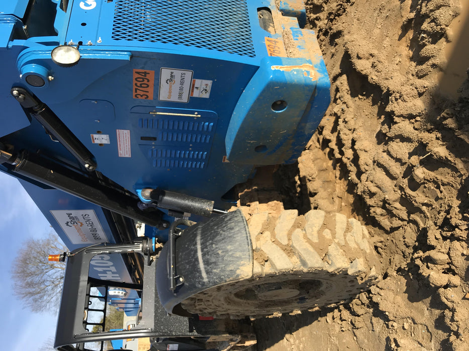 2019 Genie GTH-1056 Canopy, Solid RT Tires, LED Work Lights, Beacon 60" QA Carriage, 60" Forks