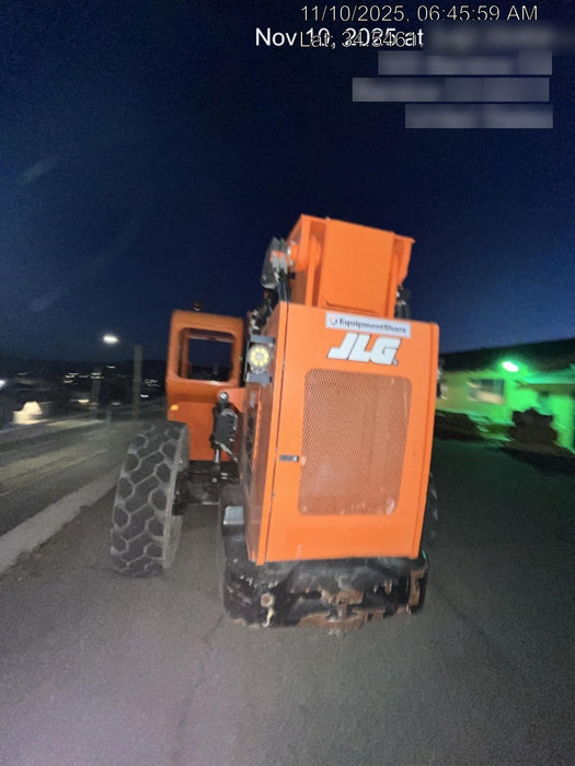 2020 Skytrak 8042 74 Hp, FF Tires, Work Lights, Beacon, Aux Hydraulics, Back up Alarm, Lifting Eye, ES Decals