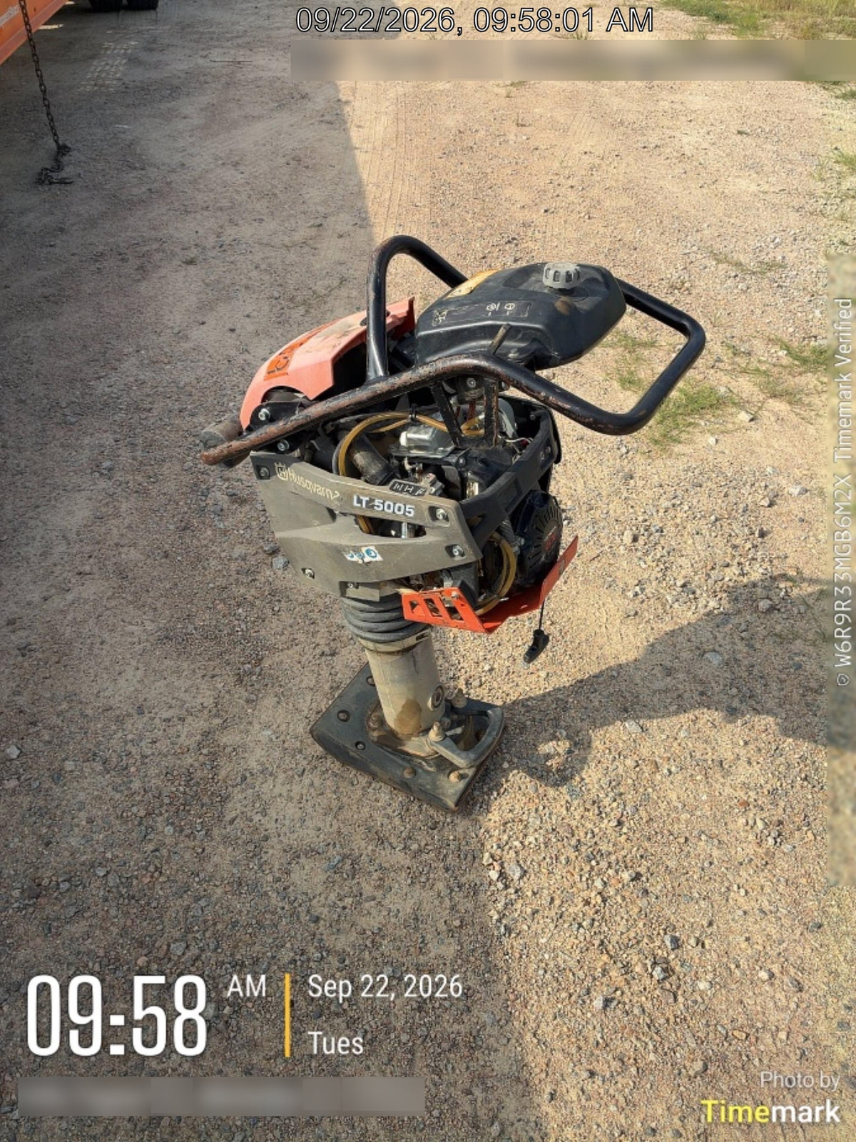 2024 HUSQVARNA LT5005