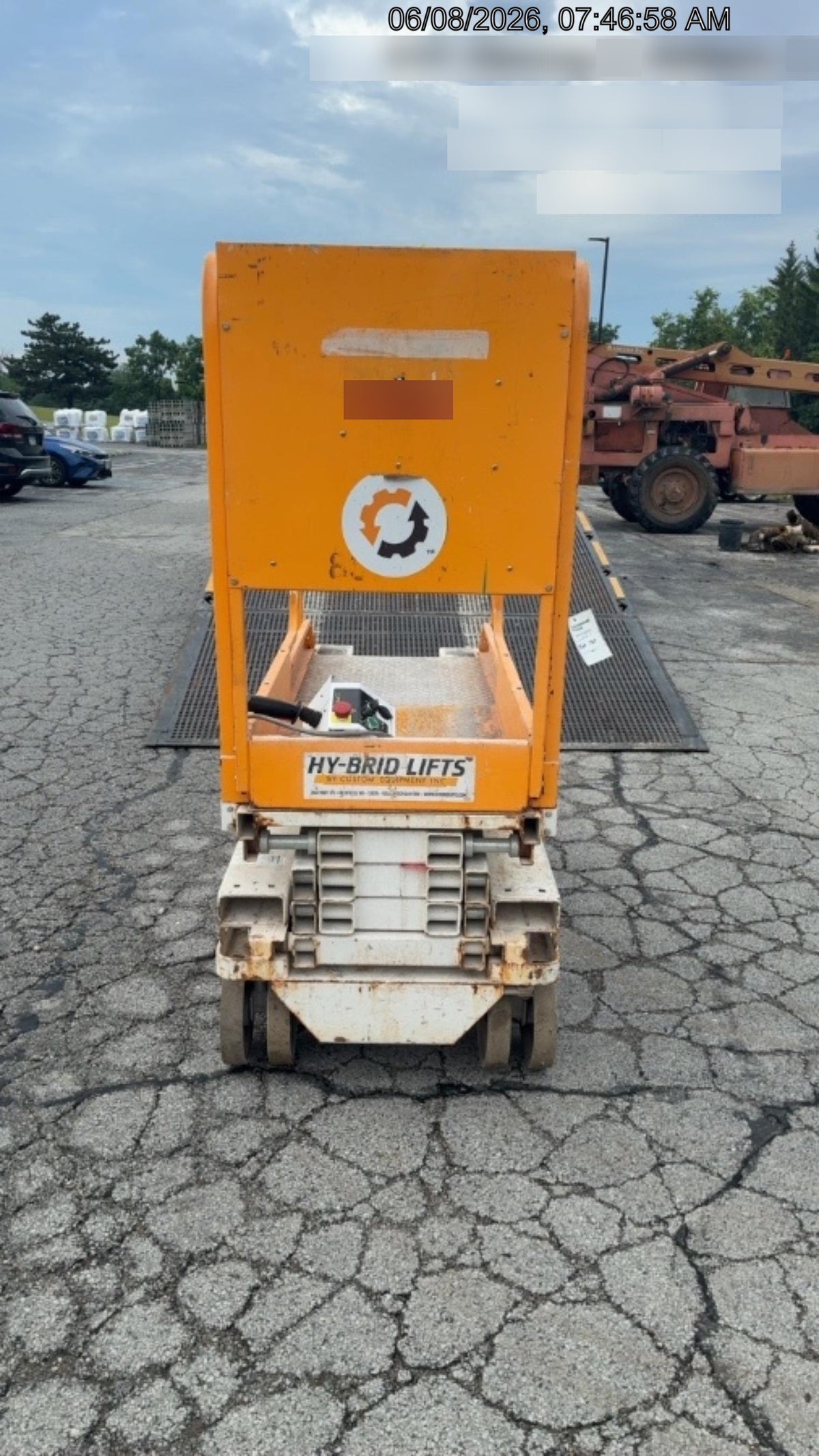 Custom Equipment HB-1430 <ul>
 <li>Hy-Brid Scissor Lift</li>
  <li>Platform capacity up to 670 lbs.</li>
  <li>Working height up to 20 ft</li>
  <li>Weighs under 1,700 lbs.</li>
  <li>Non-marking wheels </li>
</ul>