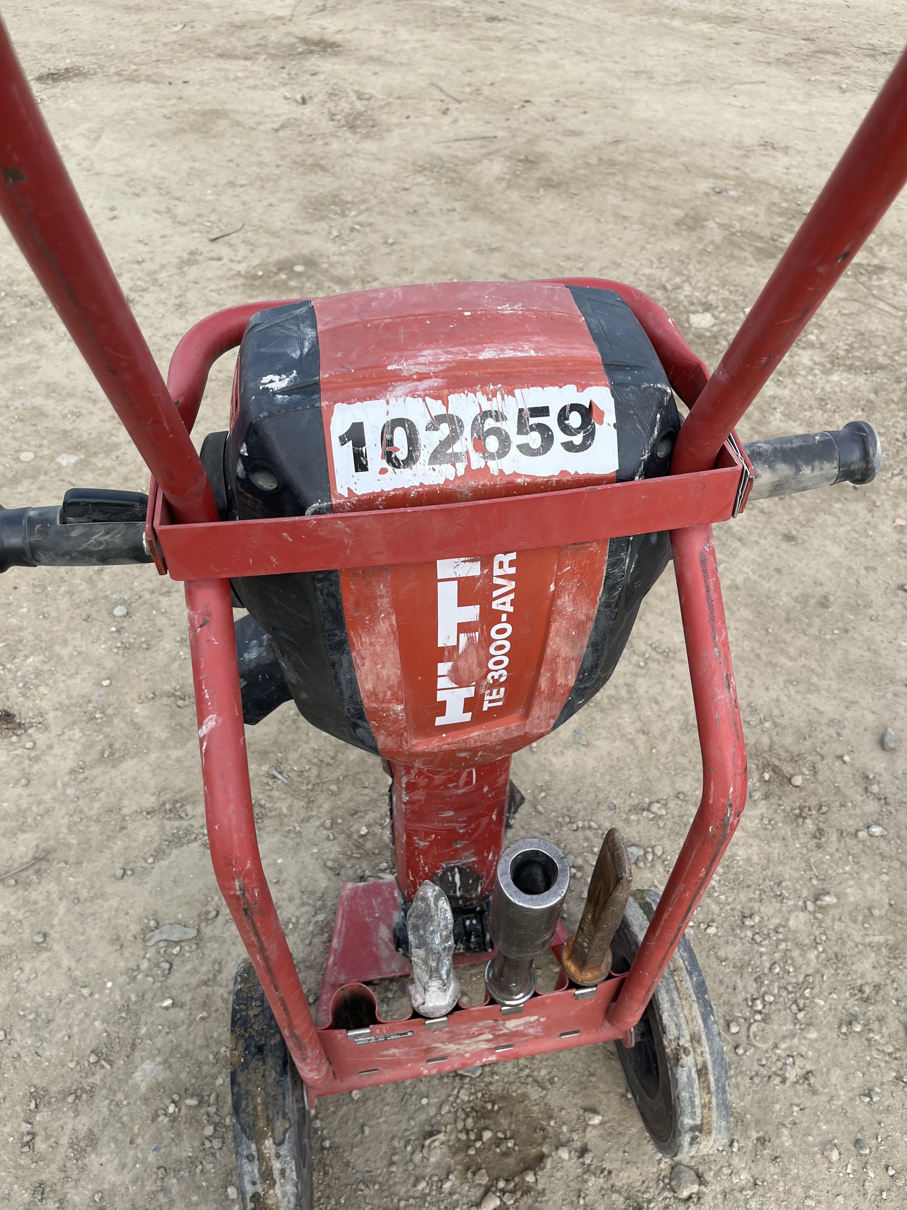 2020 HILTI TE 3000-AVR