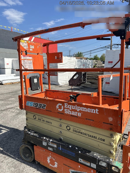 2022 JLG ES1932