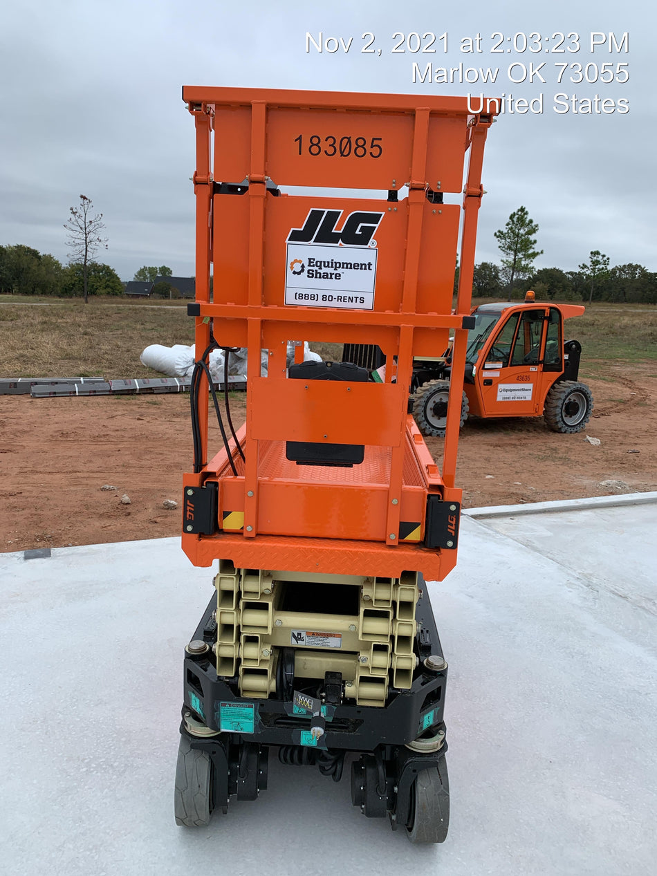 2021 JLG ES1932