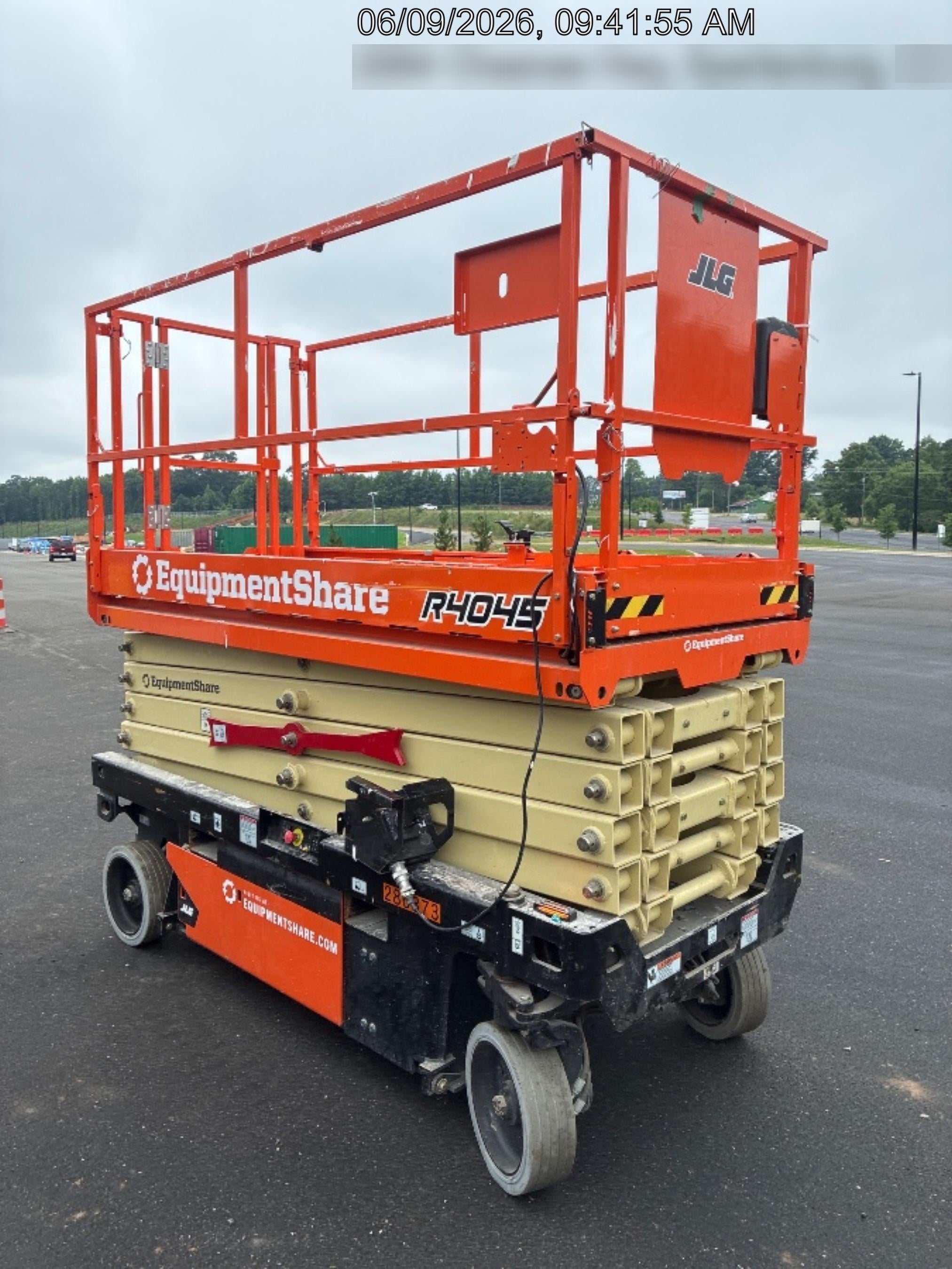 2022 JLG R4045
