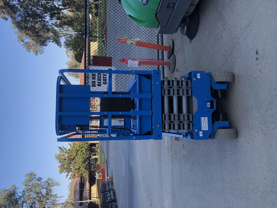 2019 Genie GS-1930 Half Height Swing Gate, 800W Inverter