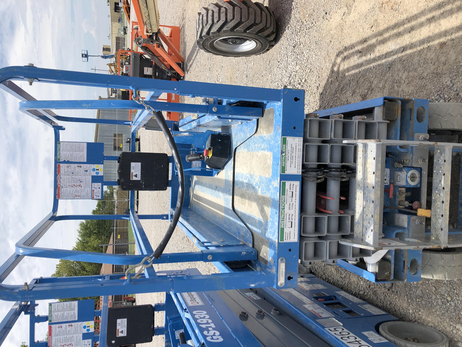 2019 Genie GS-1930 Fixed rails with chain Entry