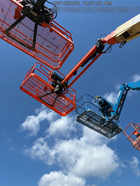 2019 JLG 660SJ