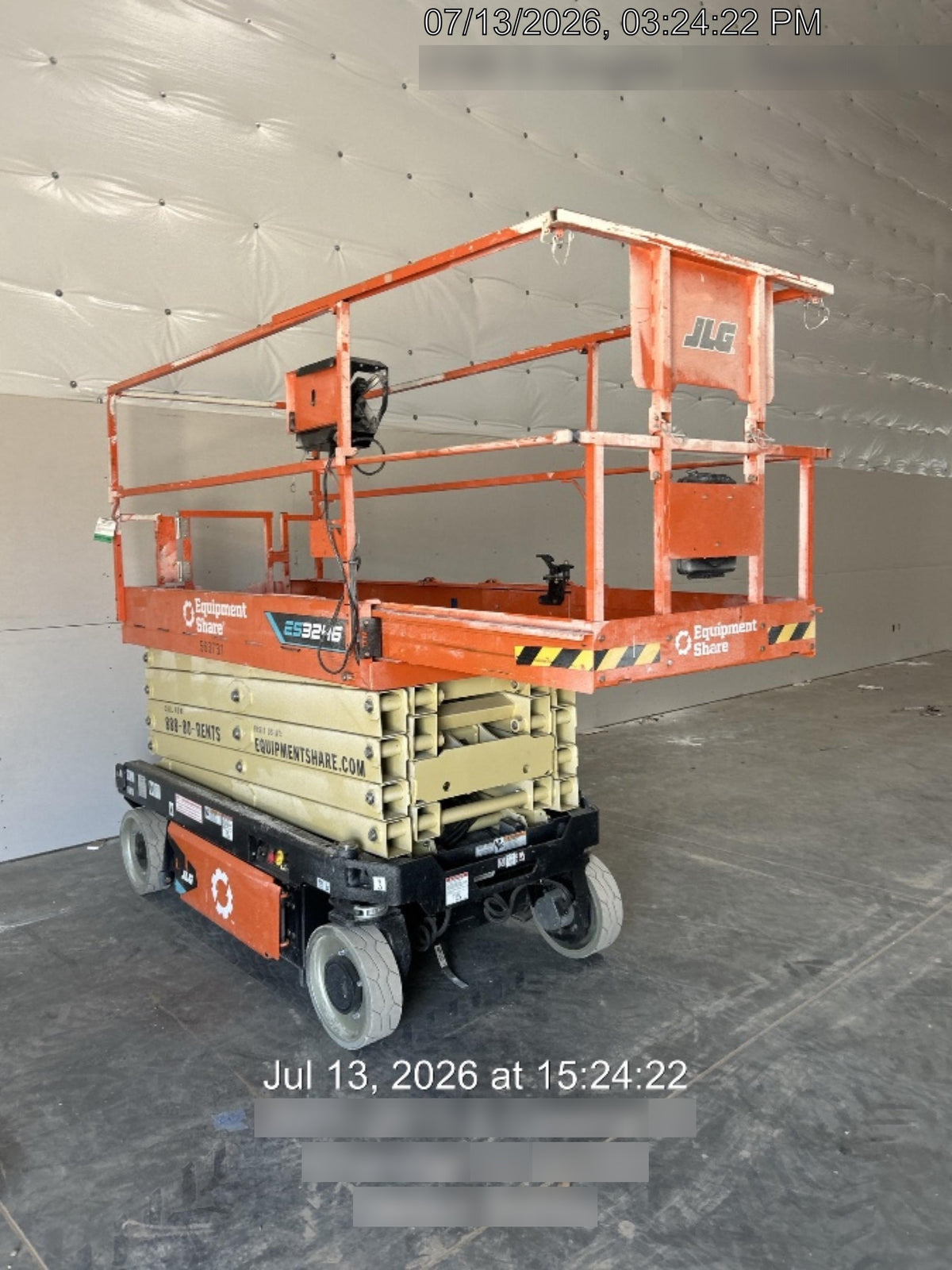 2025 JLG ES3246