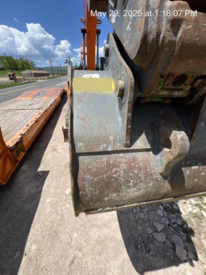 2020 DOOSAN 36"  Bucket - Doosan