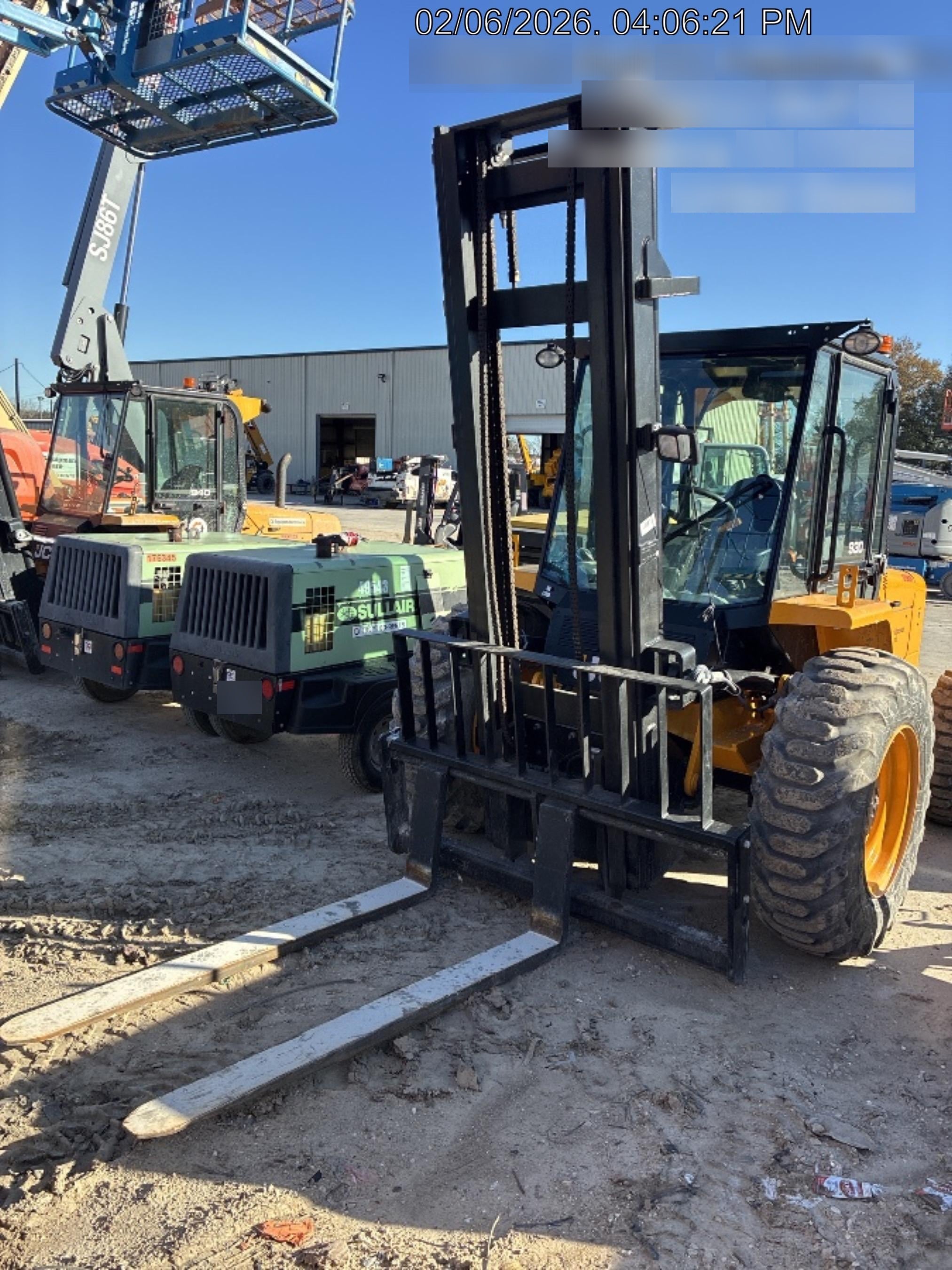 2025 JCB 930-4