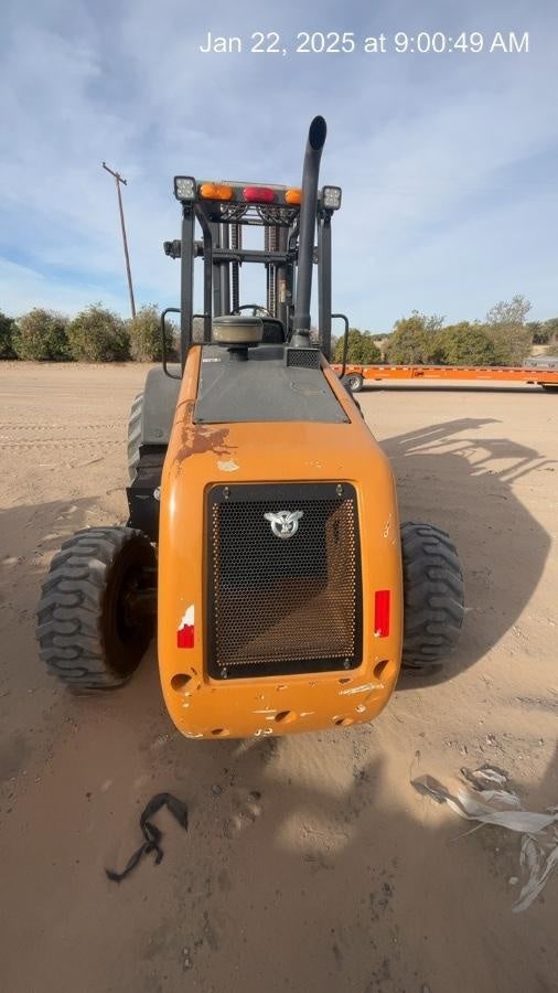 2023 CASE 588H