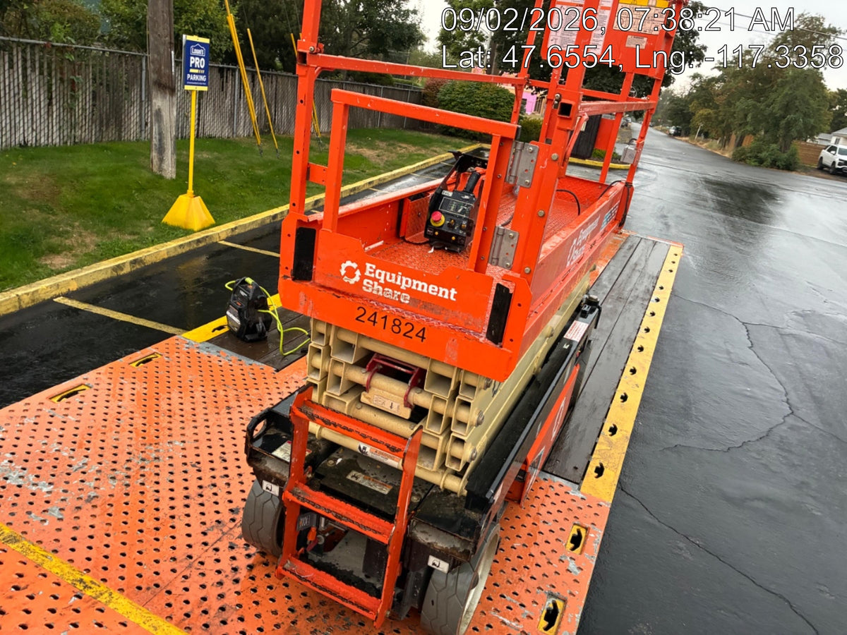 2022 JLG ES2632