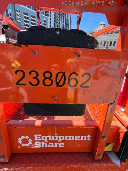 2022 JLG ES1932