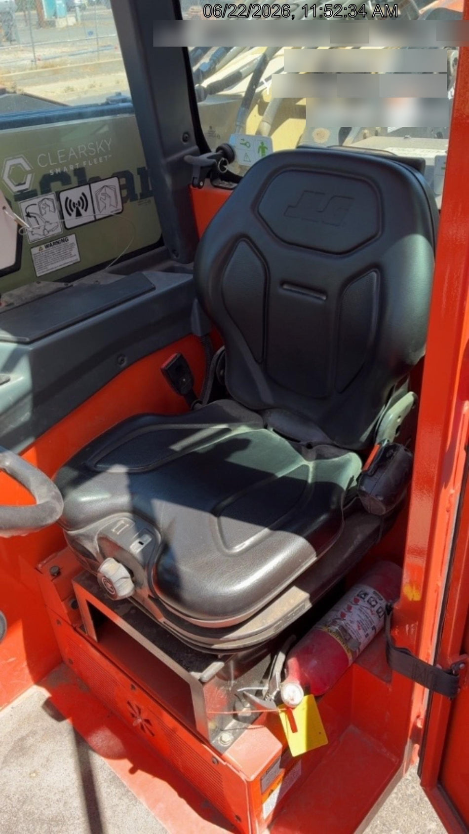2025 JLG 519