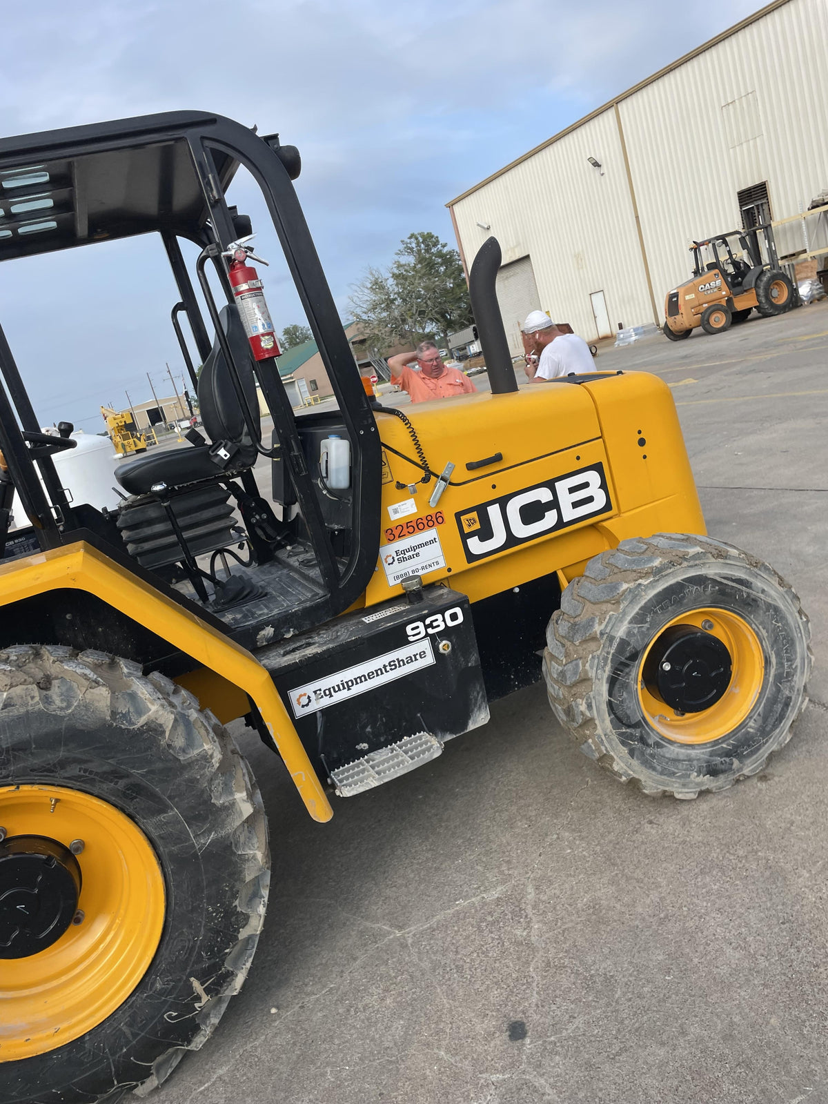 2023 JCB 930-4