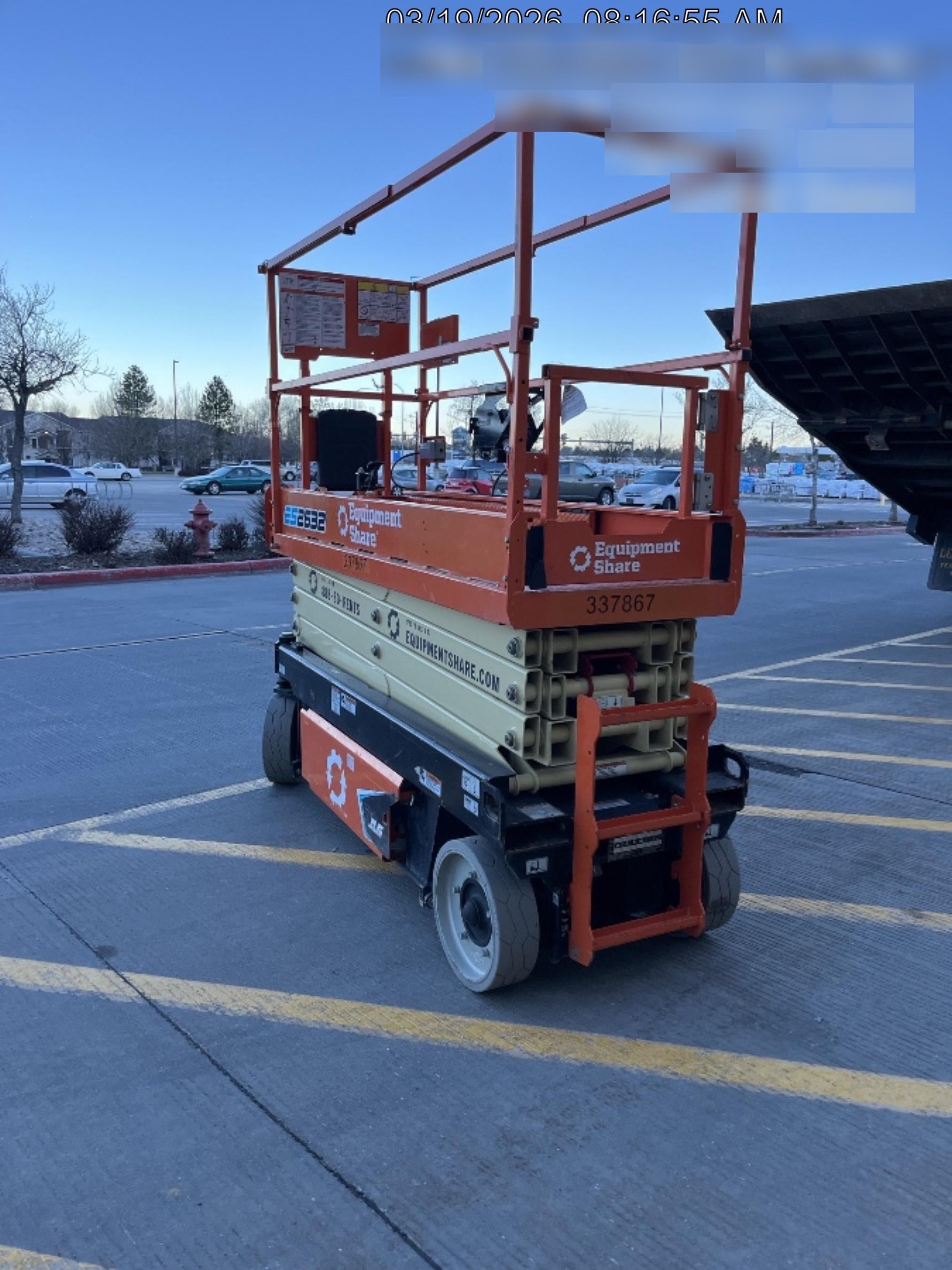 2023 JLG ES2632