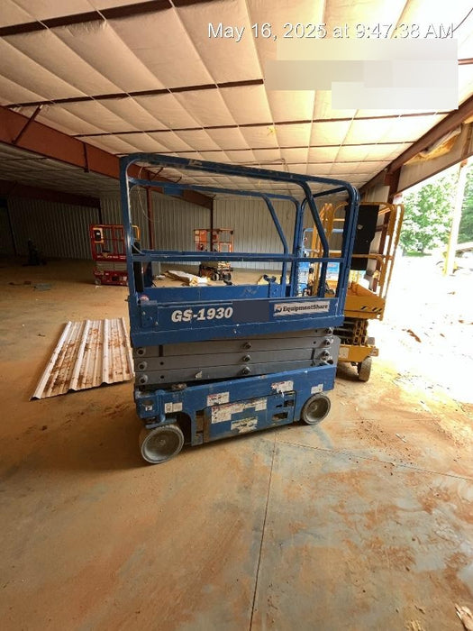 2019 Genie GS-1930 Fixed Rails with Chain Entry