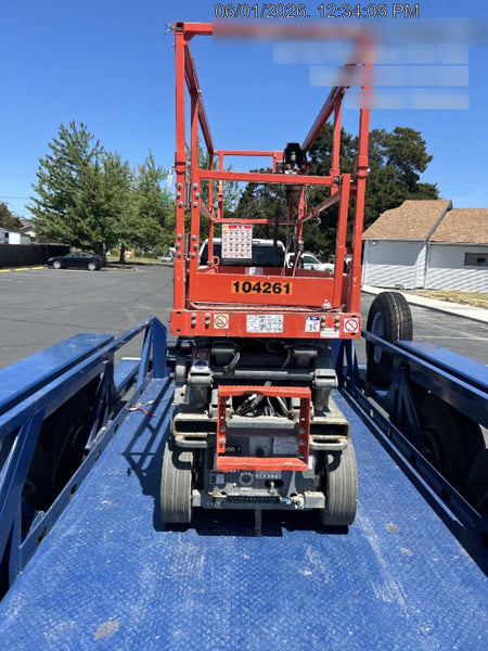 2020 Skyjack SJIII-3220 Solid NM Tires, Half height spring hinged entry gate, Dual Beacons, 6' Powered Extension Deck