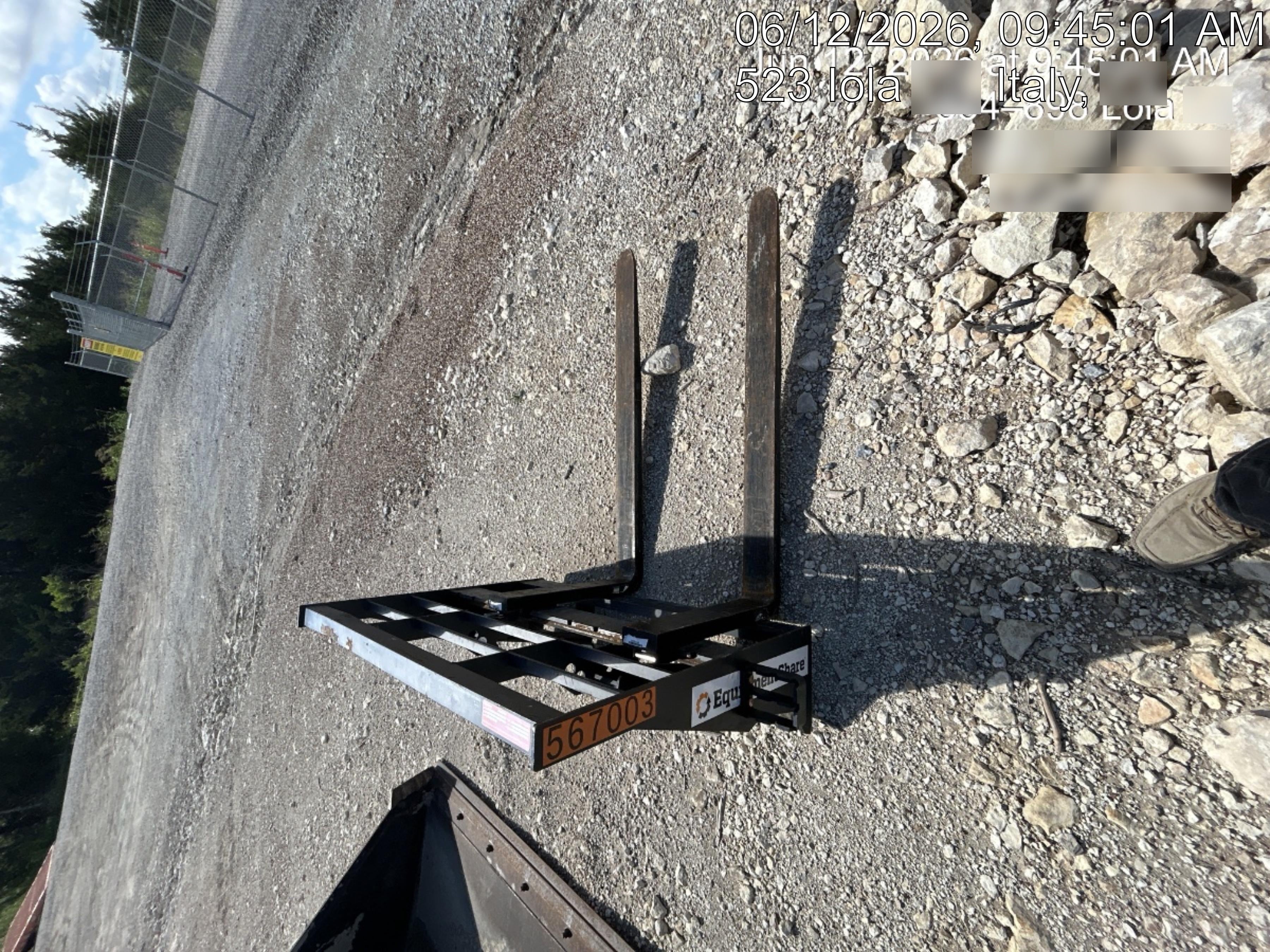 2025 ARROW MATERIAL HANDLING 48" Pallet Forks - Arrow