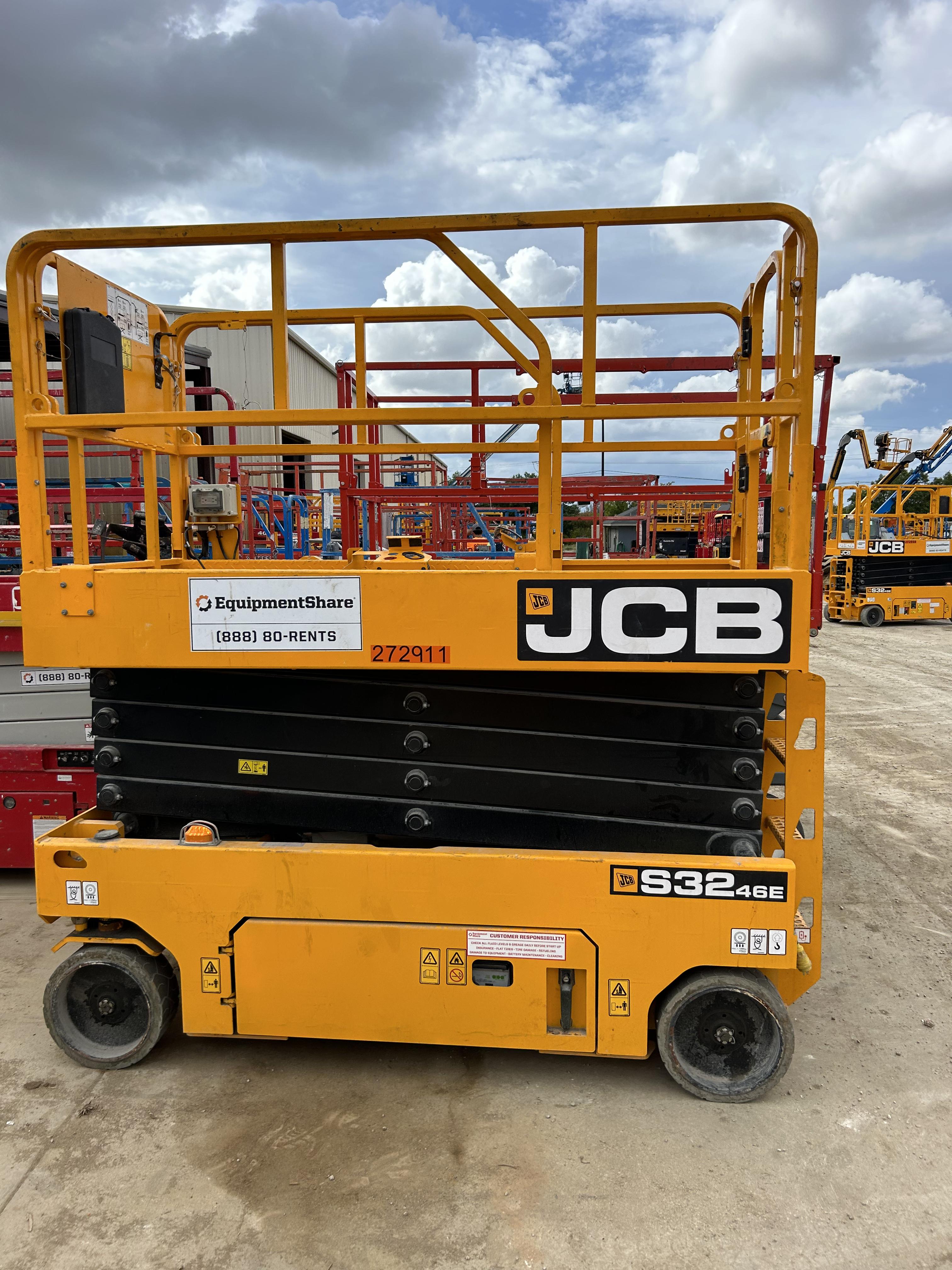 2022 JCB S3246E