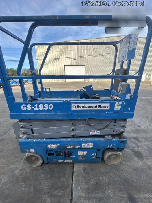 2019 Genie GS-1930 Fixed rails with chain Entry