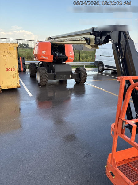 2023 JLG 660SJ