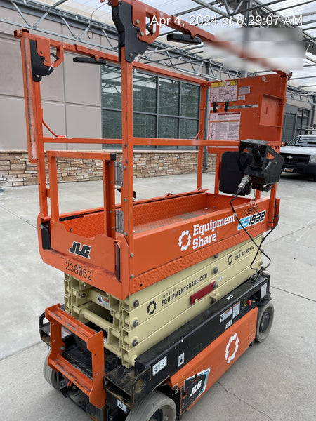2022 JLG ES1932