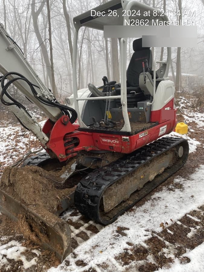 2023 TAKEUCHI TB250-2R