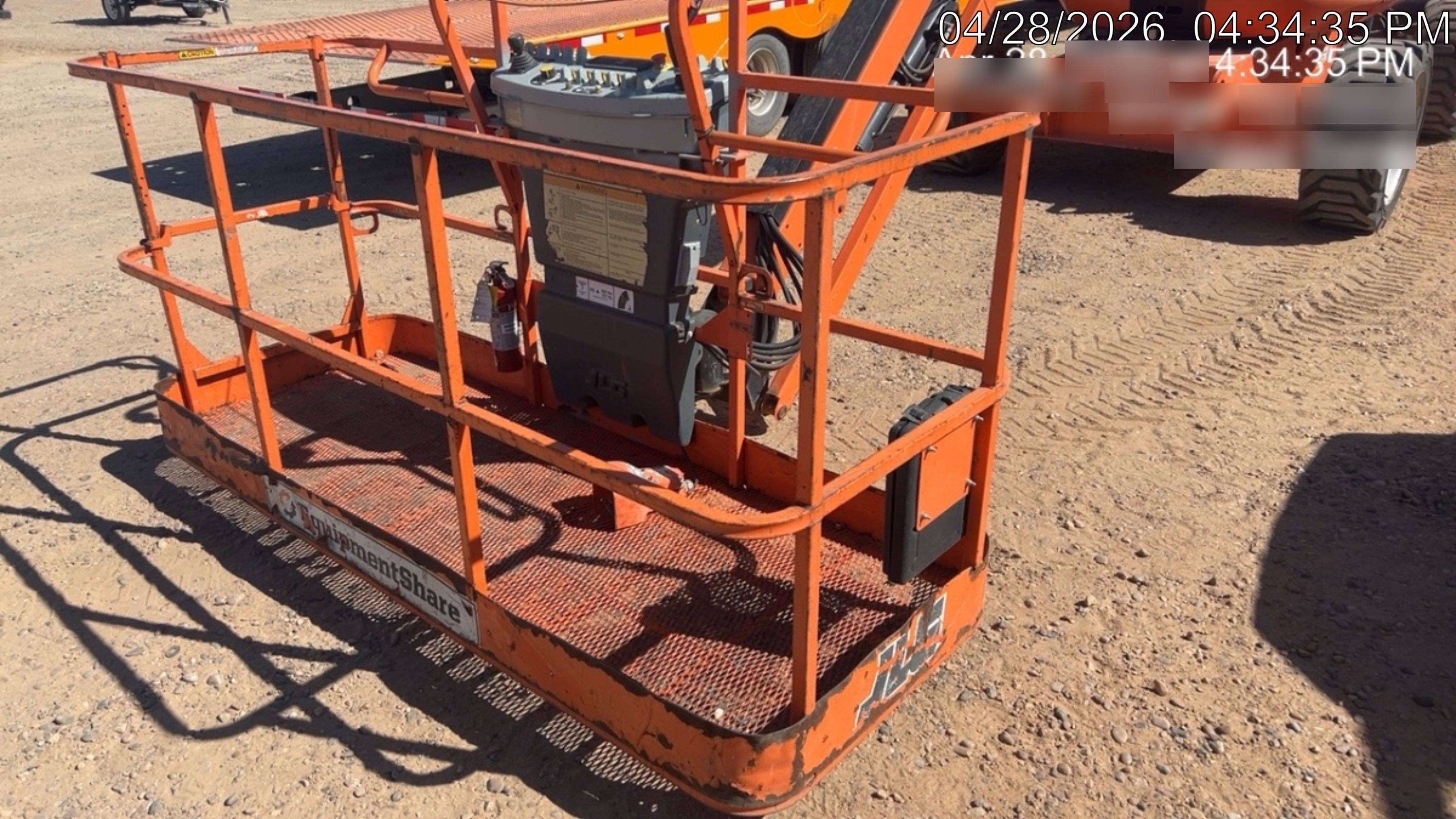2019 JLG 600AJ