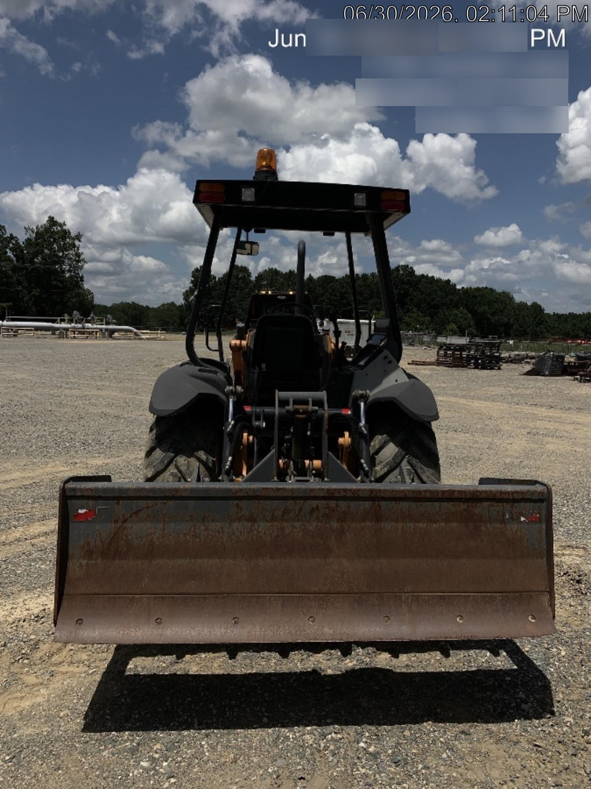 2019 Case 570N EP Canopy, 4WD, GP Front Bucket, Dual Tilt Cylinder, 84" Box Blade w/ Scarifier, Wheel Weights, Beacon