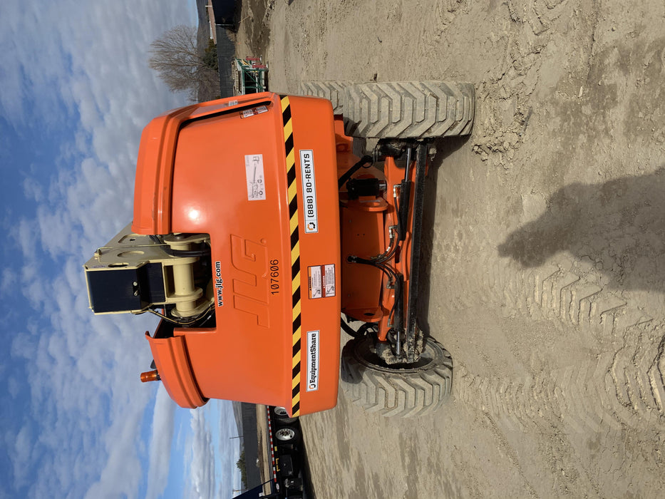 2020 JLG 660SJ