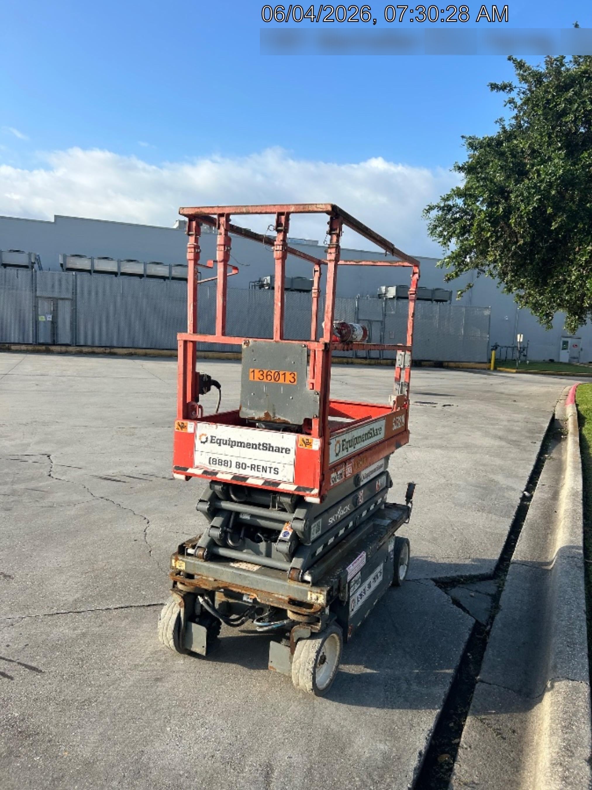 2021 SKYJACK SJ3219