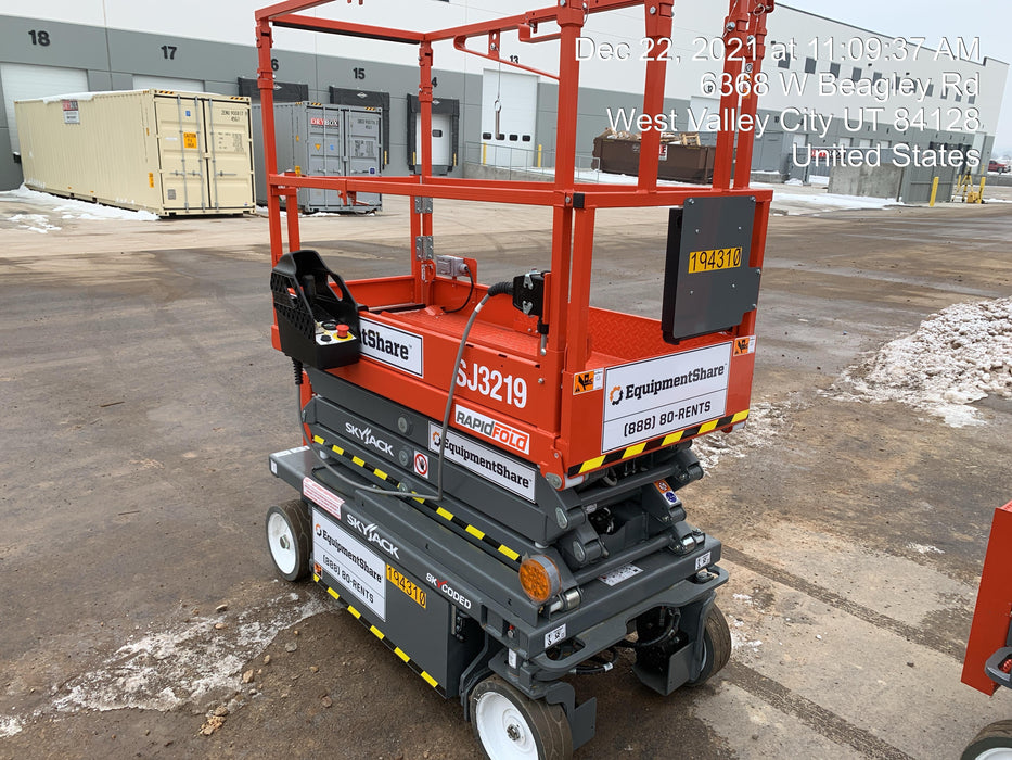 2021 SKYJACK SJ3219