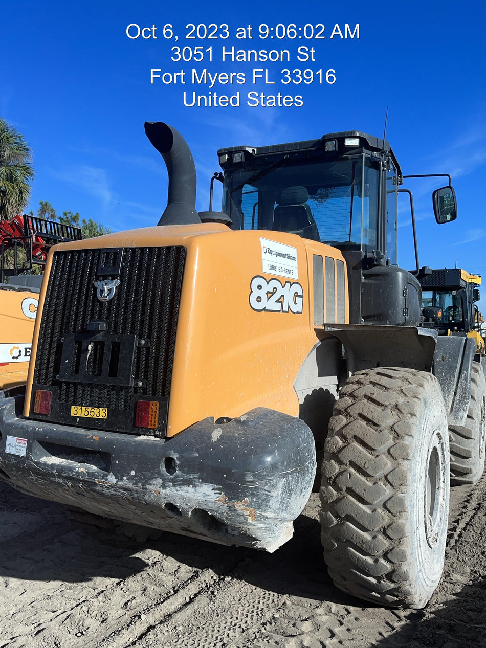 2023 CASE 821G