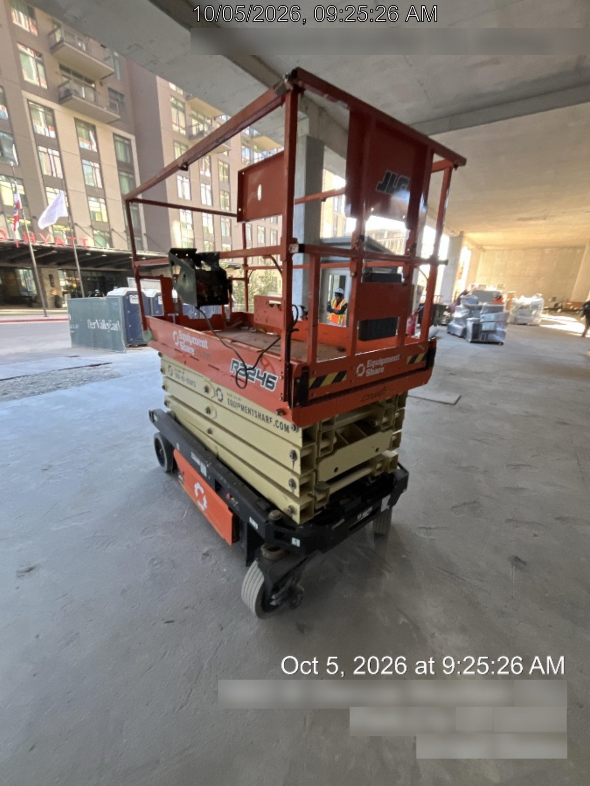 2022 JLG R3246