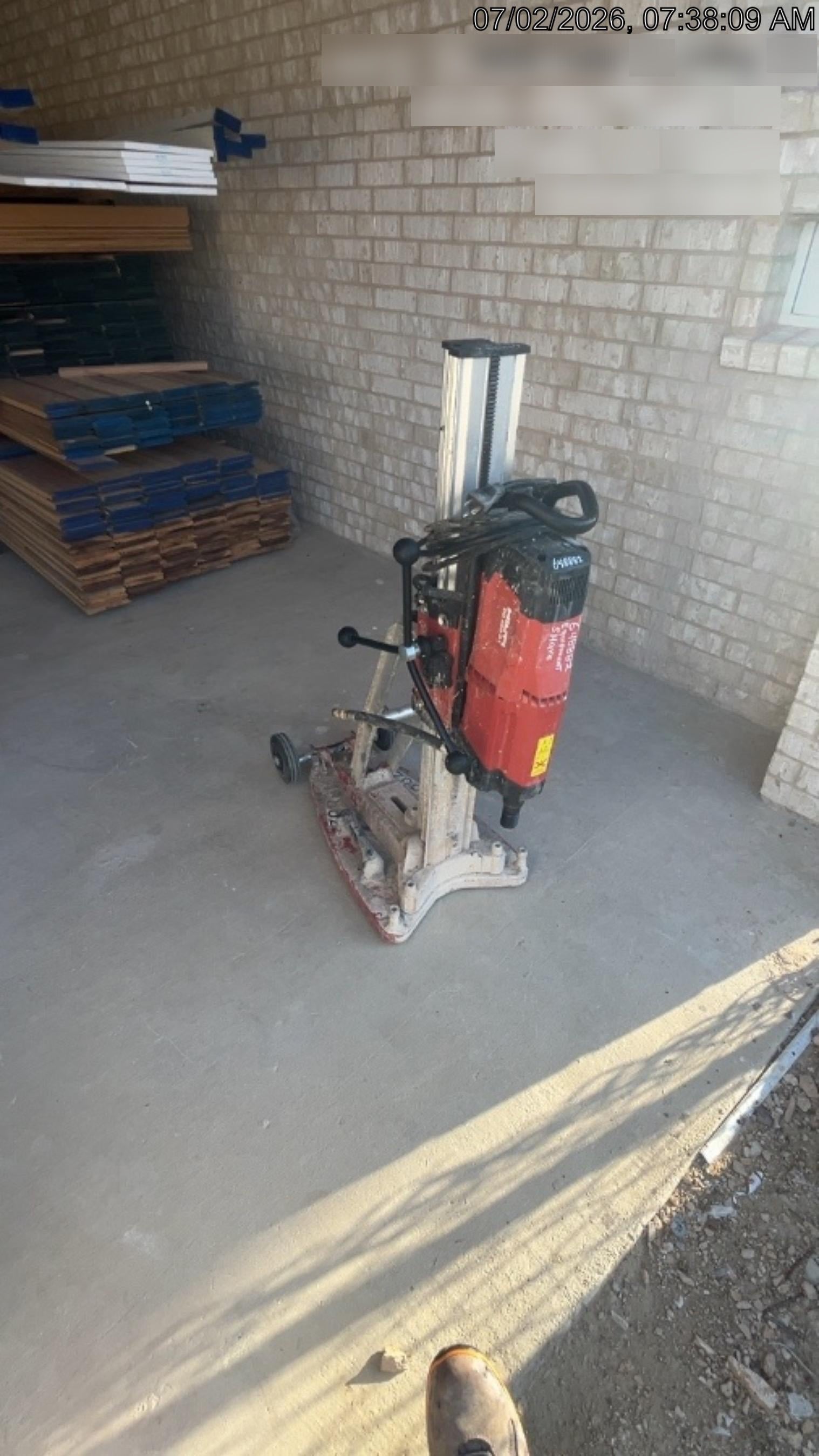 2023 HILTI DD250E