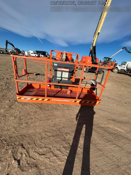 2023 JLG 660SJ
