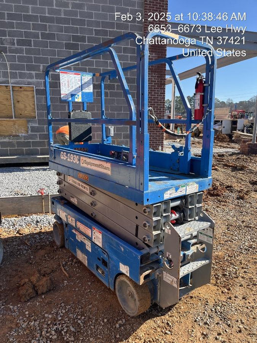 2019 Genie GS-1930 Fixed Rails with Chain Entry