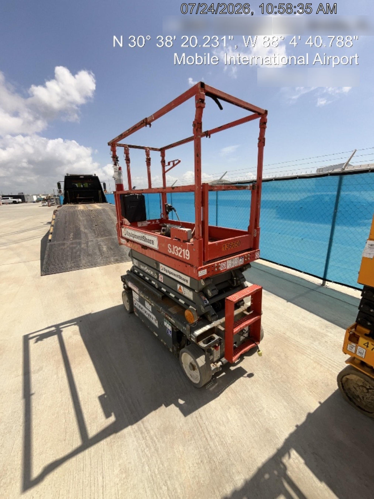 2021 SKYJACK SJ3219