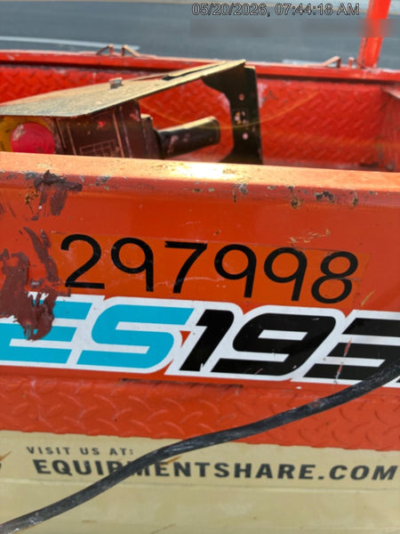 2023 JLG ES1932