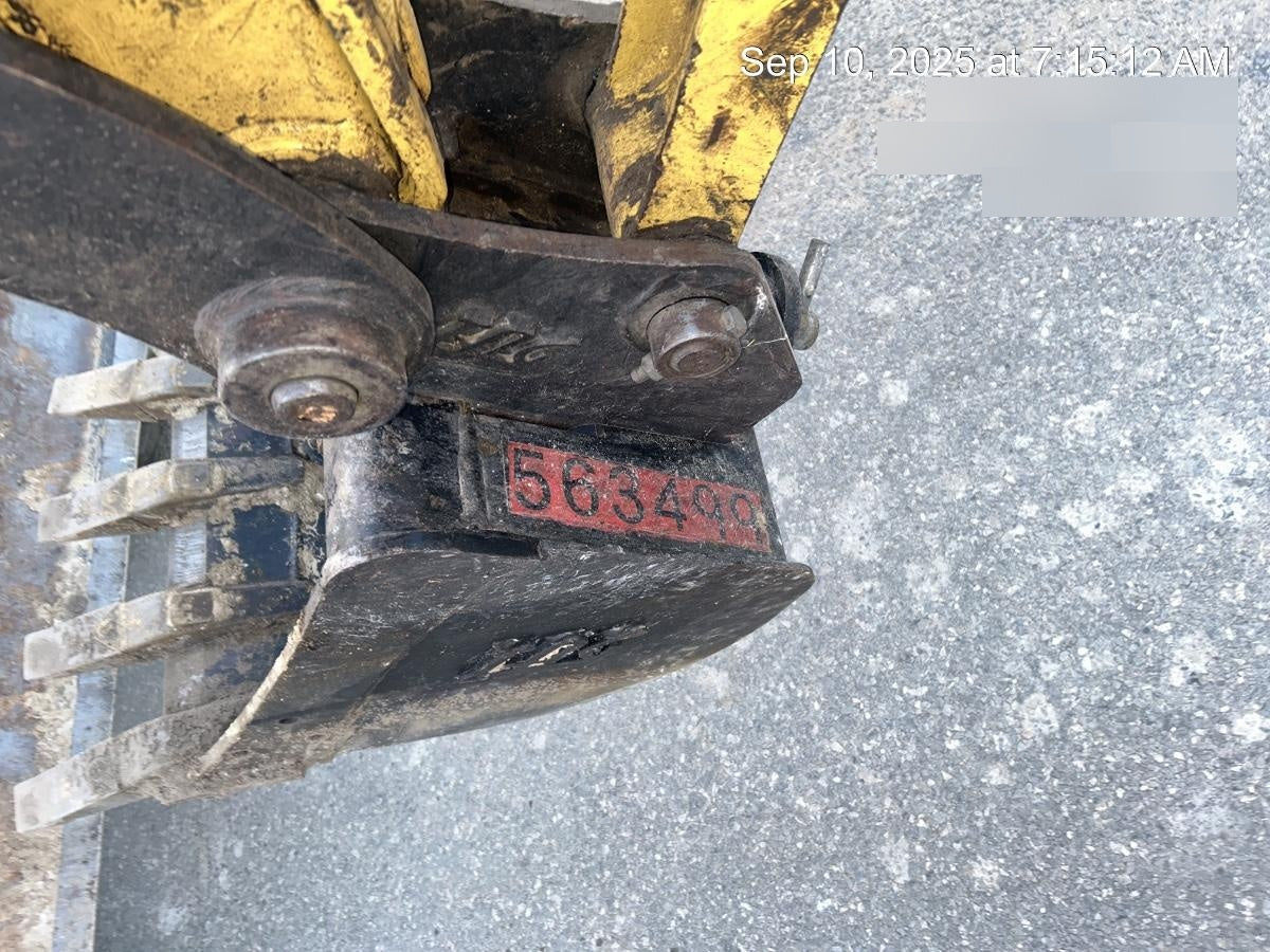 2025 TAKEUCHI 18" HD Bucket - Takeuchi
