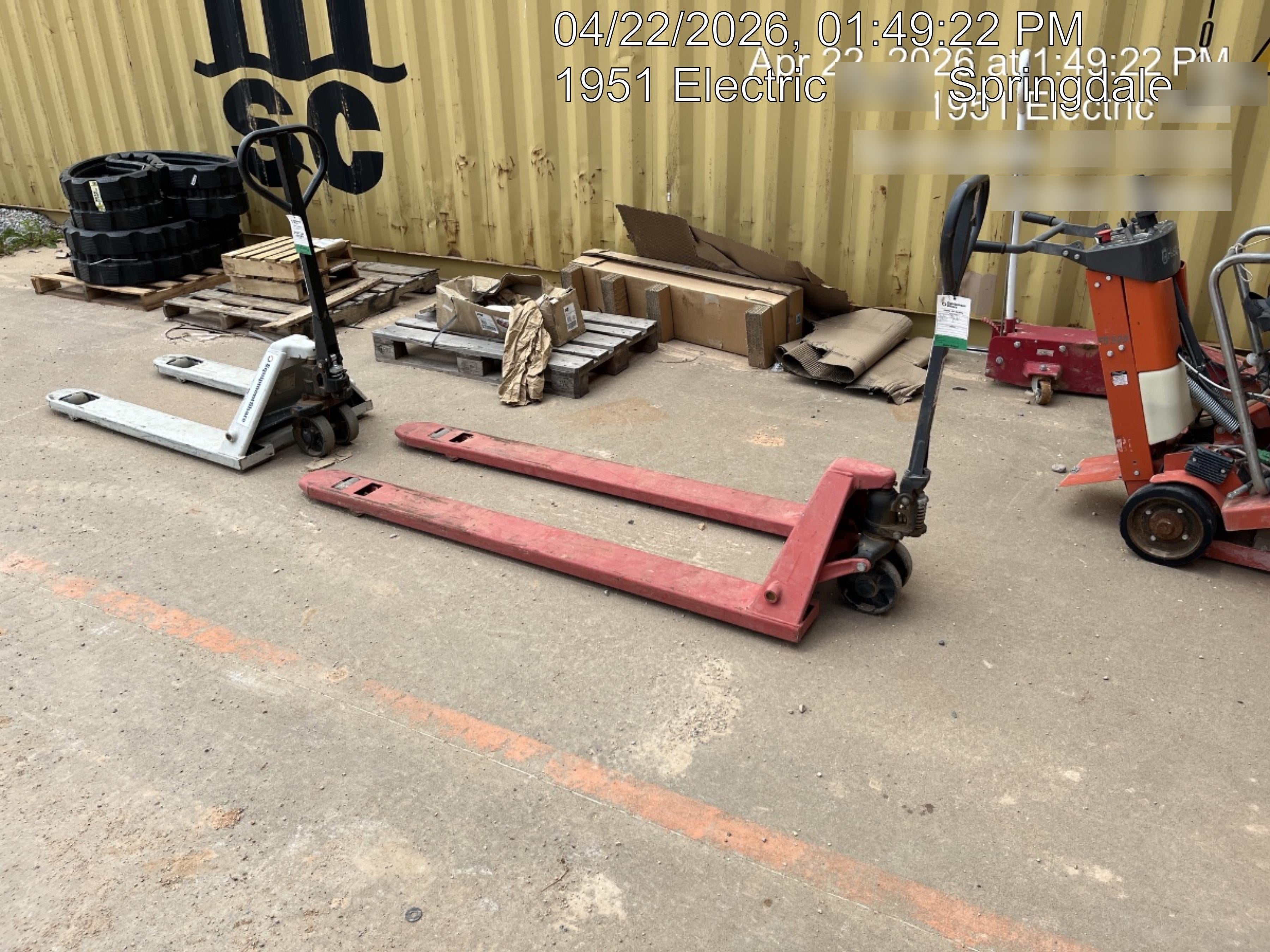 2022 DAYTON 5500 lb Pallet Jack