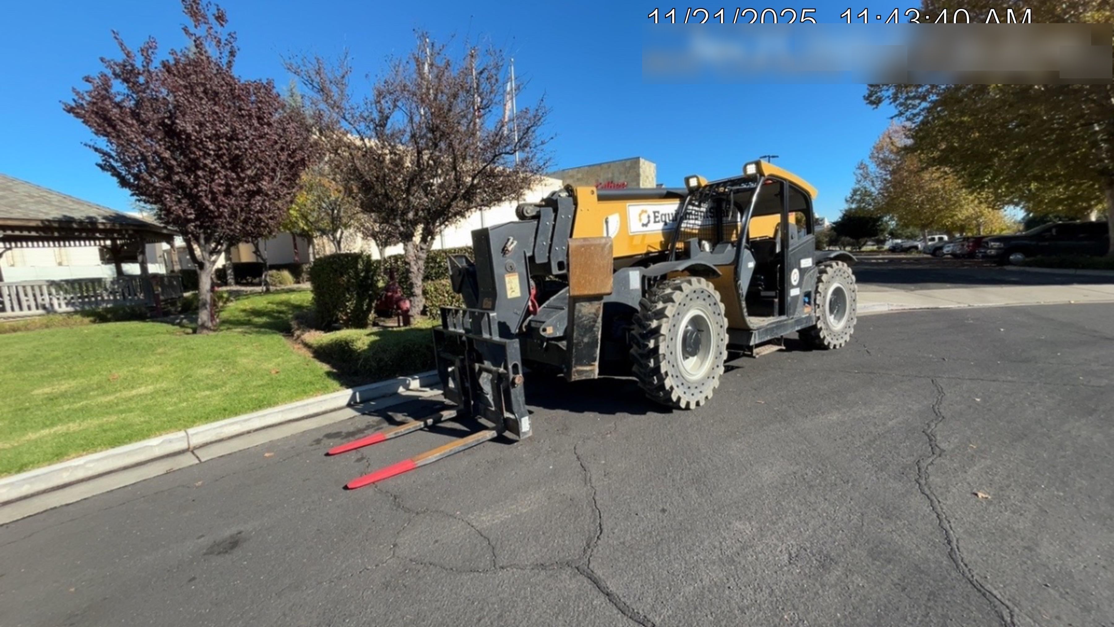 2021 SANY STH1056