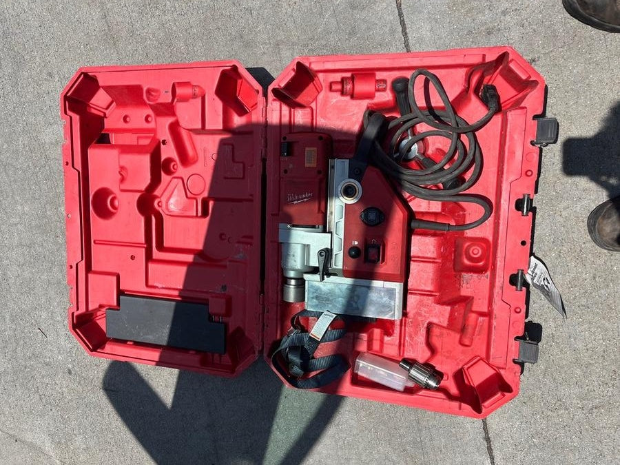 2021 MILWAUKEE 4272-21