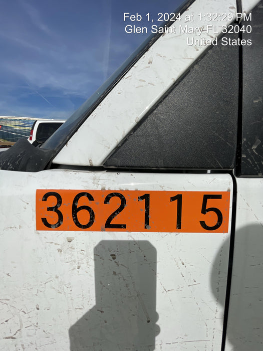 2023 CHEVROLET Express Van - Rental