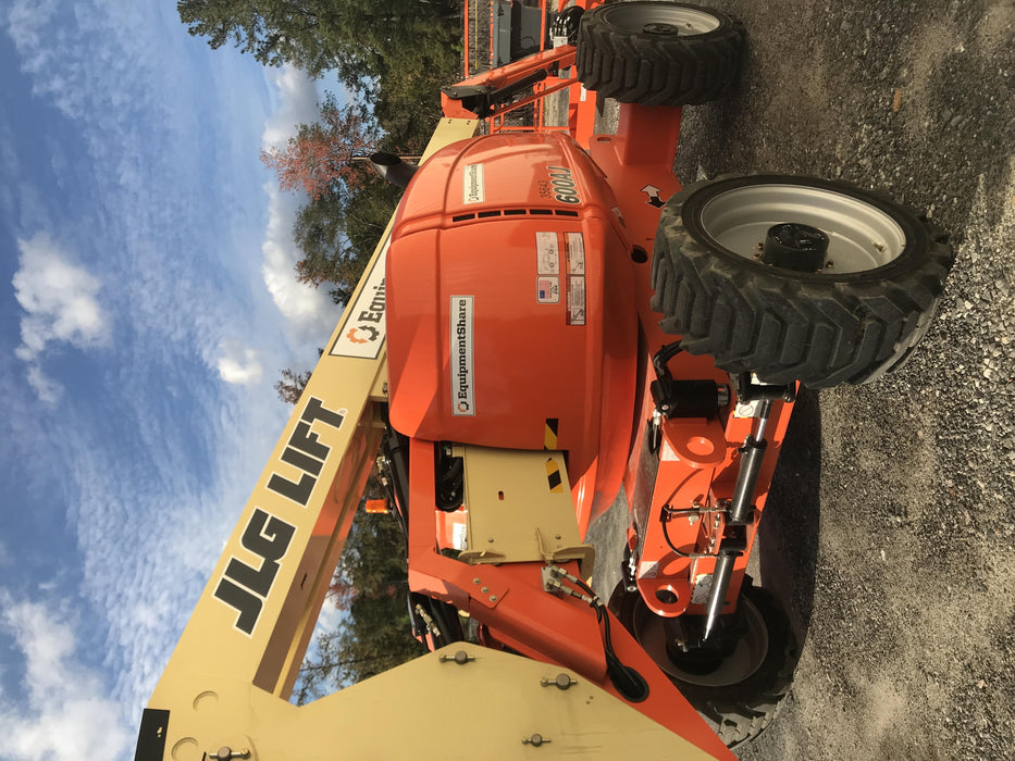 2019 JLG 600AJ