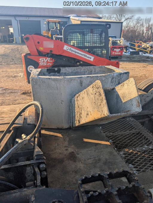 2021 BLUE DIAMOND 1/2 yd Concrete Bucket - Blue Diamond